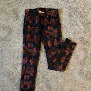Black red floral pattern pants from 7 for All Mankind, size 26